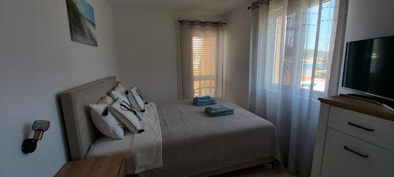 Apartments Toni Rogoznica  Bagian luar foto